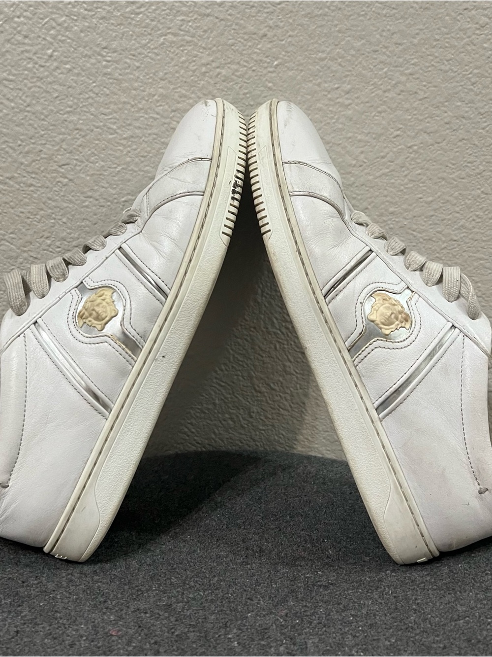 Versace Men's Low Top Sneakers Shoes White size 42 - Picture 2 of 7